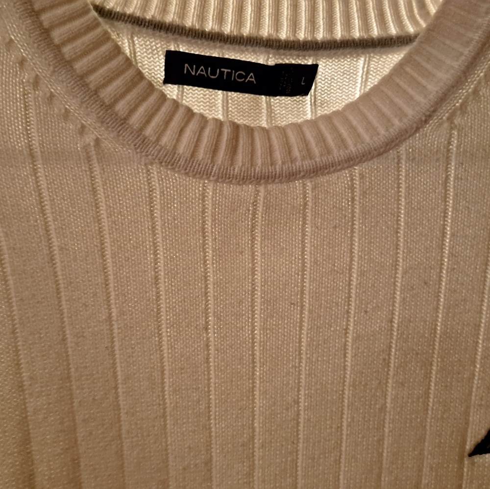 Sweater - Picture 3 of 3